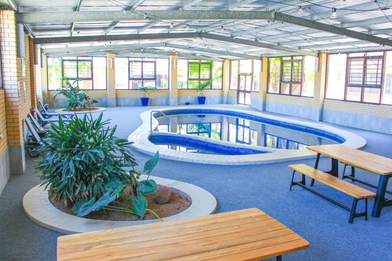 Boomerang Hotel Lavington Esterno foto